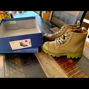 Teagan boots from target size 5 women brand new with tags